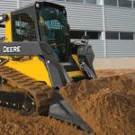 John Deere 333D track loader