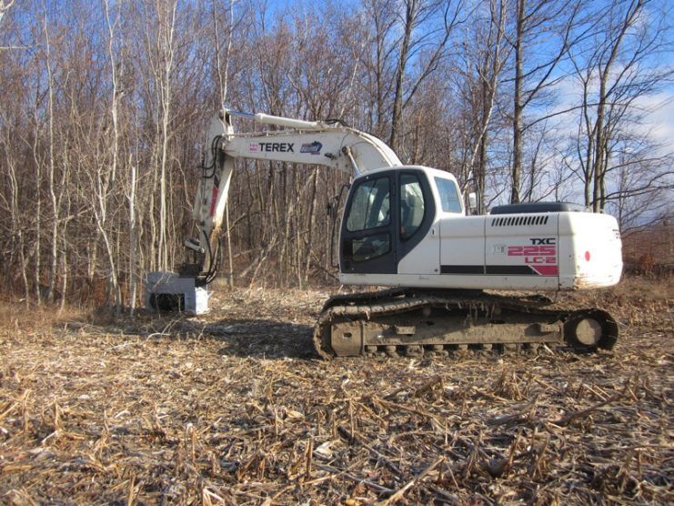 Terex TXC 225LC-2 Excavator