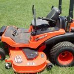 kubota-zd326-hl-zero-turn-mower-img1